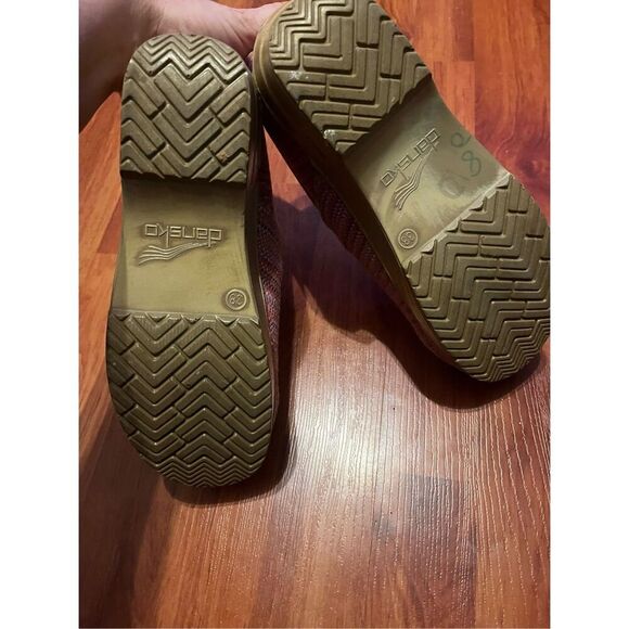 DANSKO Canvas Pro Red Textured clogs size 38/ us size 8. - Picture 6 of 15